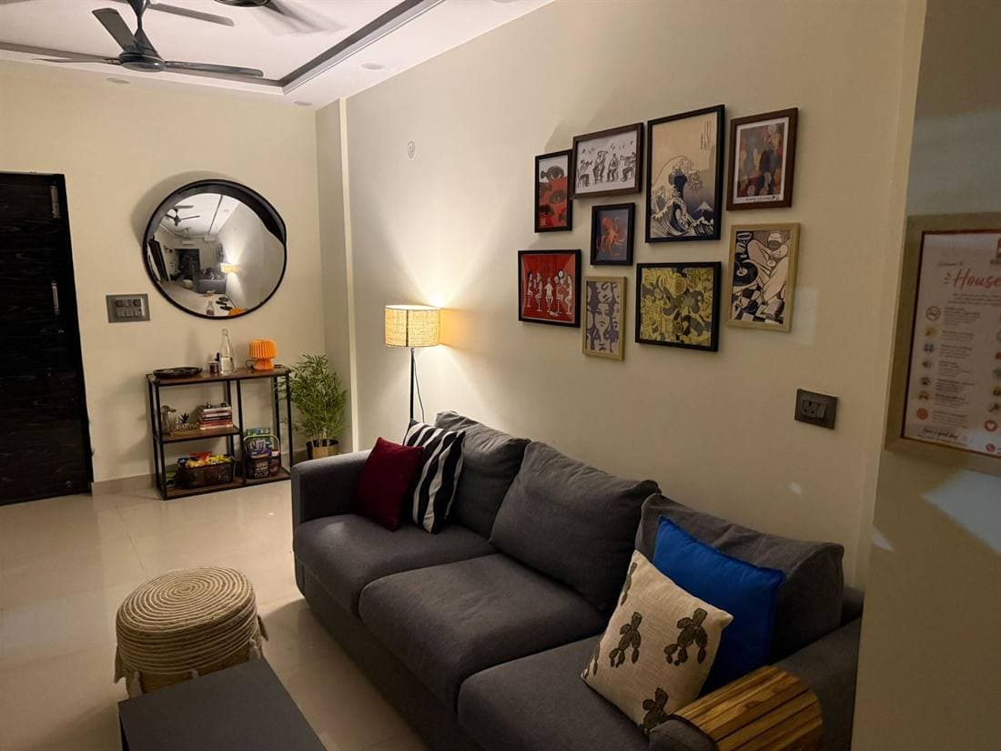 Living room at Hideout Studios
